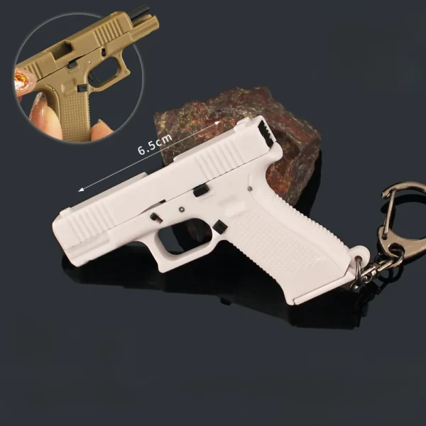 ⁦6.5cm Glock G18 Plastic Pistol Weapon Model Keychain Game Pendant Ornaments Model Christmas Gifts Children's Toys Gifts for Boys⁩ - الصورة ⁦3⁩